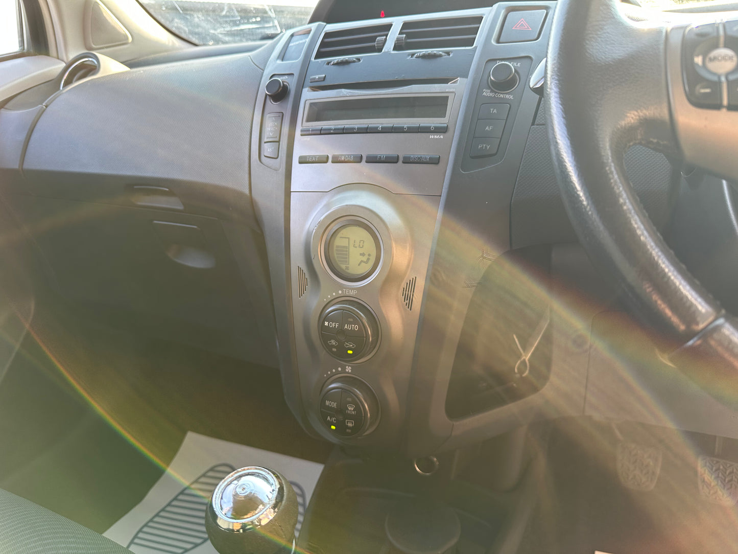 TOYOTA YARIS 1.33 VVT-i T Spirit 5dr
