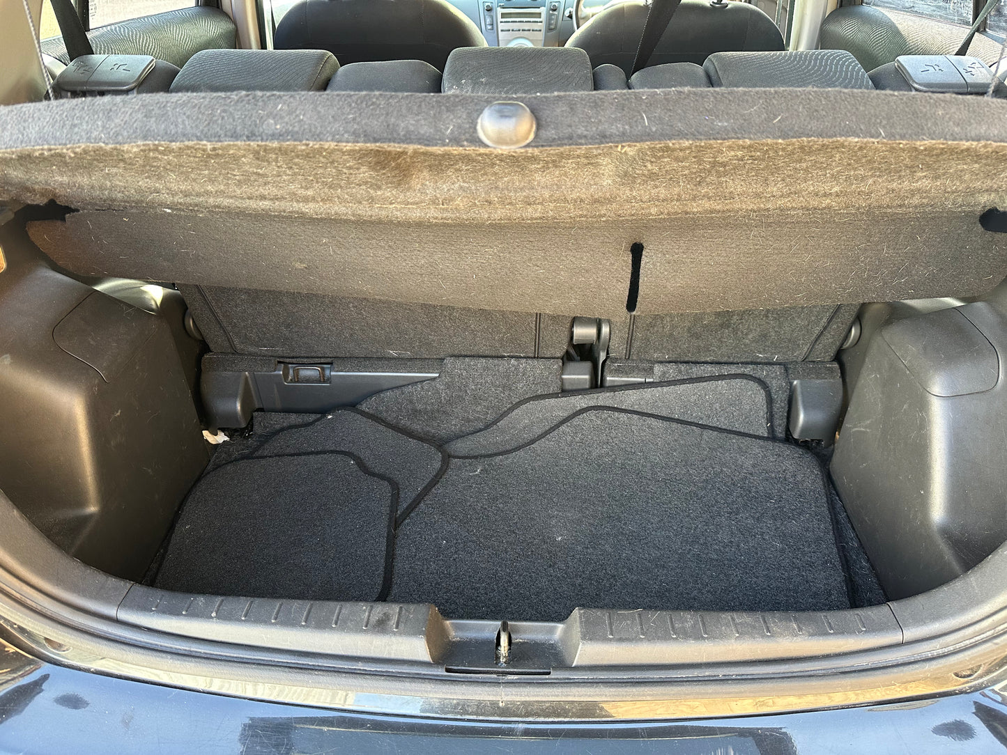 TOYOTA YARIS 1.33 VVT-i T Spirit 5dr