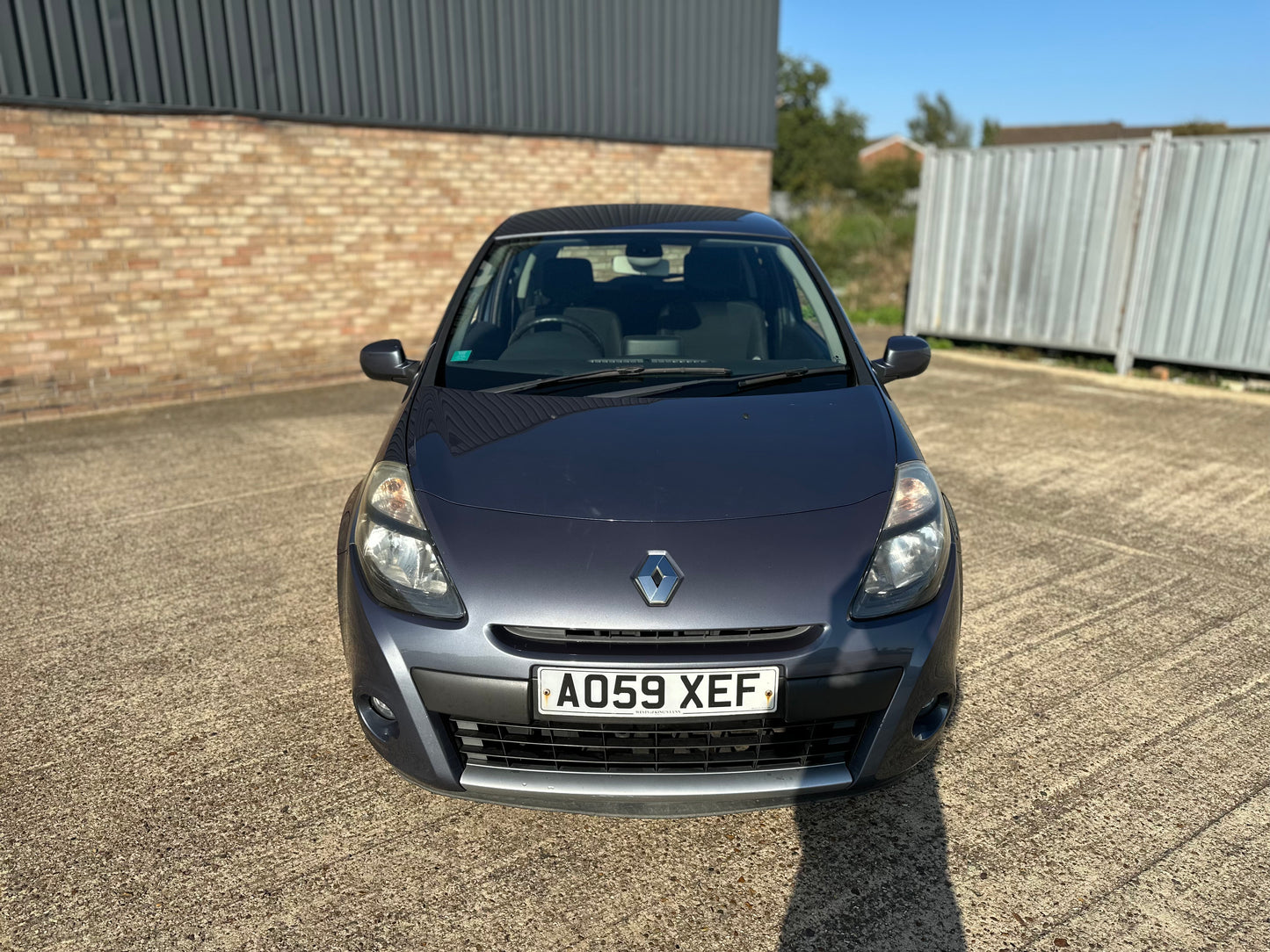 RENAULT CLIO 1.2 16V Tom Tom Edition 3dr