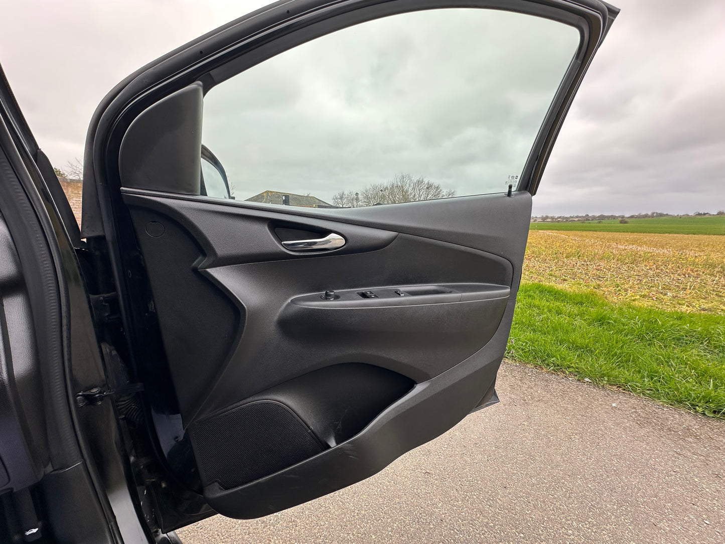 2018 Vauxhall Viva 1.0 [73] Rocks 5dr