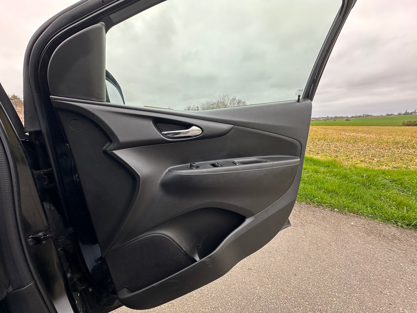2018 Vauxhall Viva 1.0 [73] Rocks 5dr