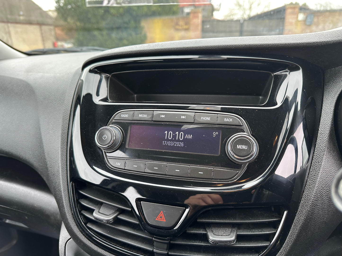 2018 Vauxhall Viva 1.0 [73] Rocks 5dr