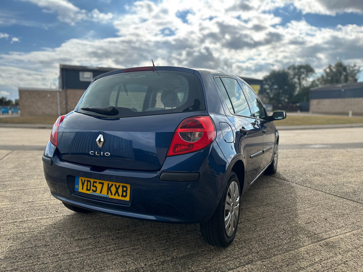 RENAULT CLIO 1.2 16V Expression 5dr