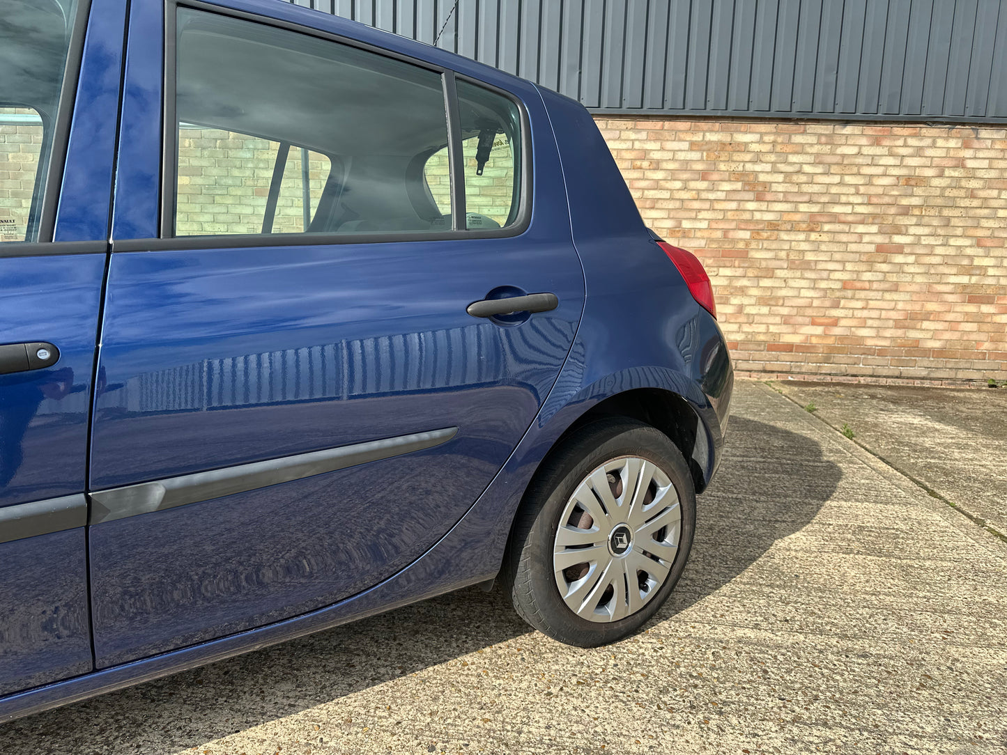 RENAULT CLIO 1.2 16V Expression 5dr