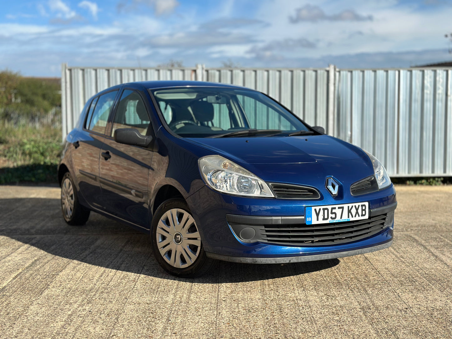 RENAULT CLIO 1.2 16V Expression 5dr