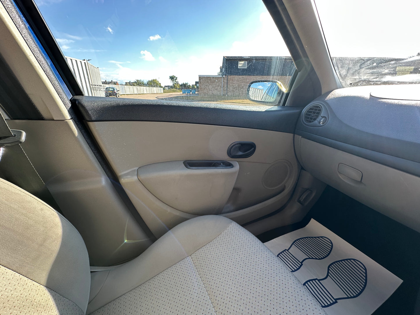 RENAULT CLIO 1.2 16V Expression 5dr