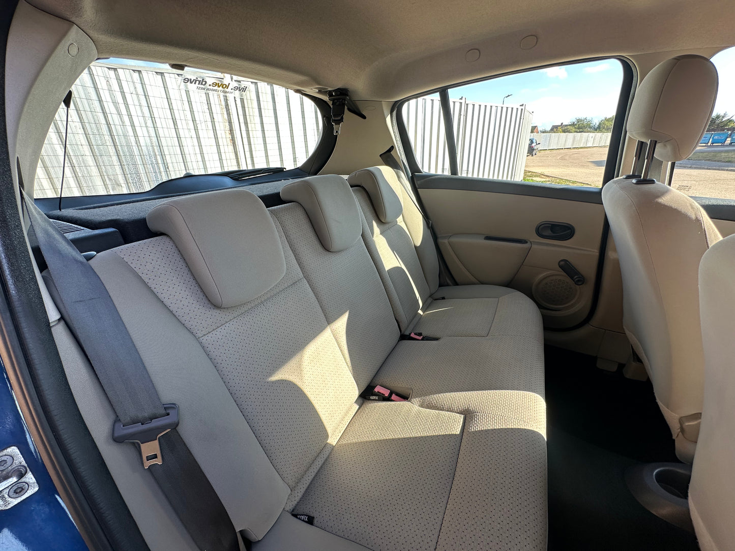 RENAULT CLIO 1.2 16V Expression 5dr