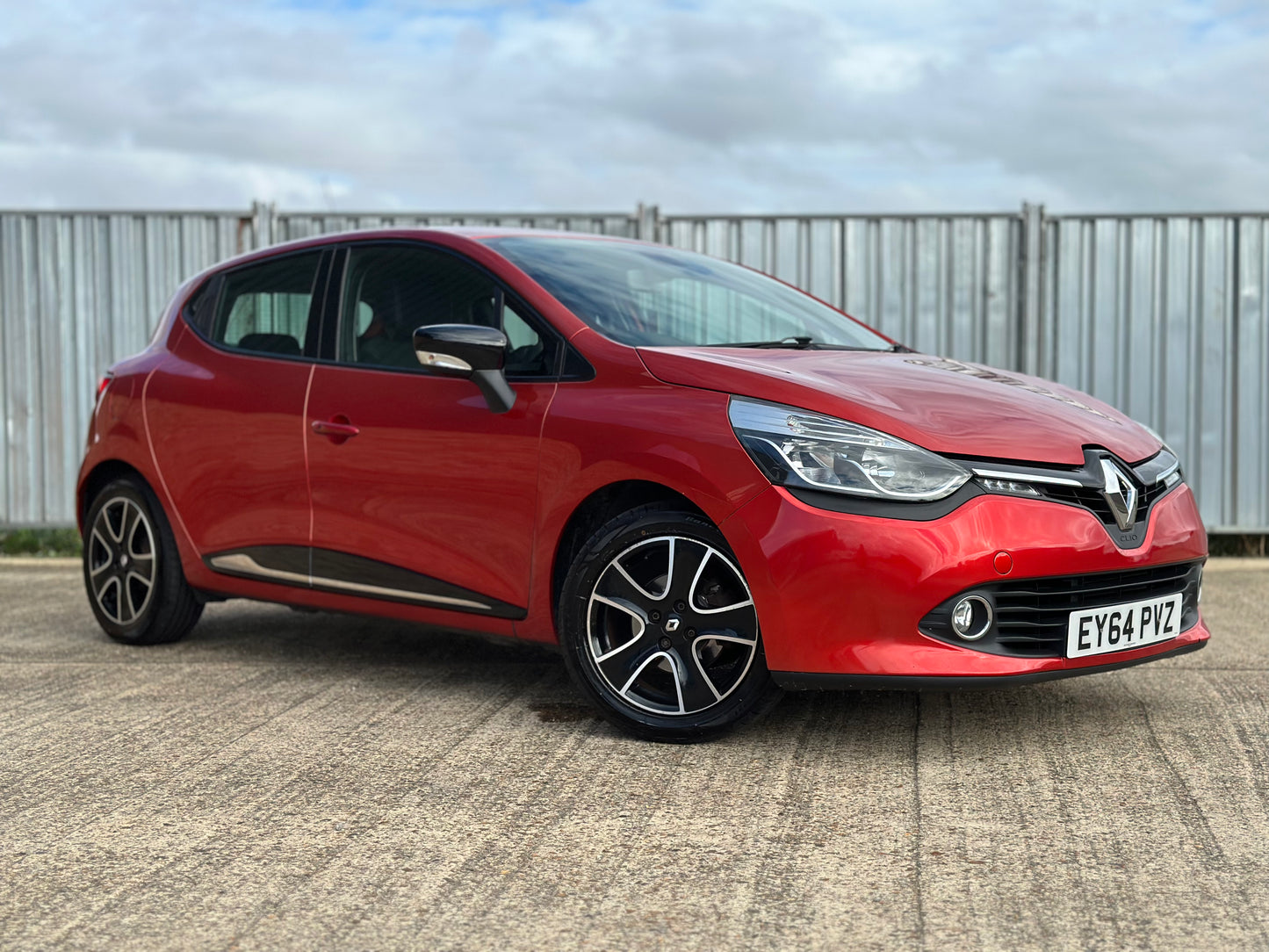RENAULT CLIO 0.9 TCE 90 Dynamique MediaNav Energy 5dr