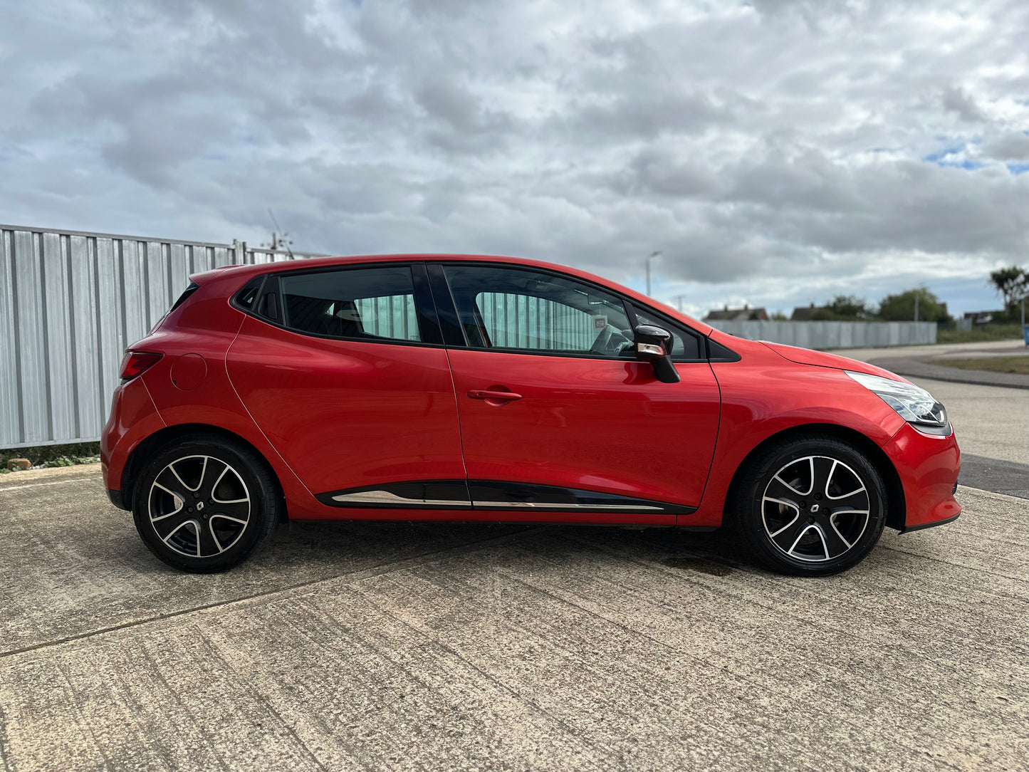 RENAULT CLIO 0.9 TCE 90 Dynamique MediaNav Energy 5dr