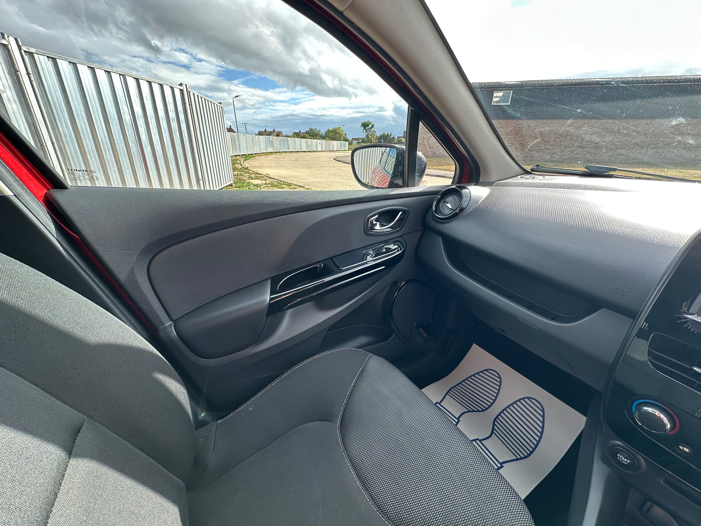 RENAULT CLIO 0.9 TCE 90 Dynamique MediaNav Energy 5dr