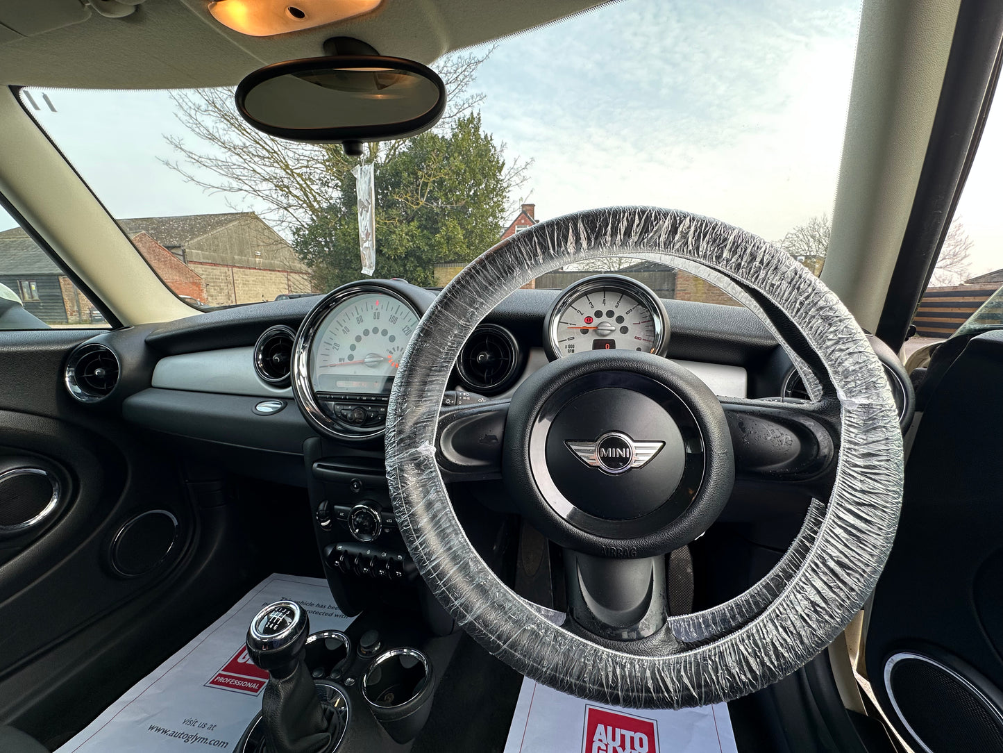 2012 MINI Hatchback 1.6 First 3dr