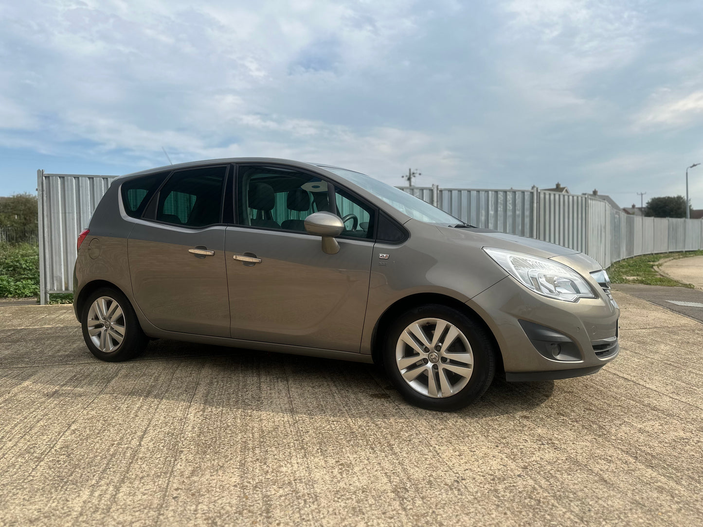 VAUXHALL MERIVA 1.4T 16V SE 5dr