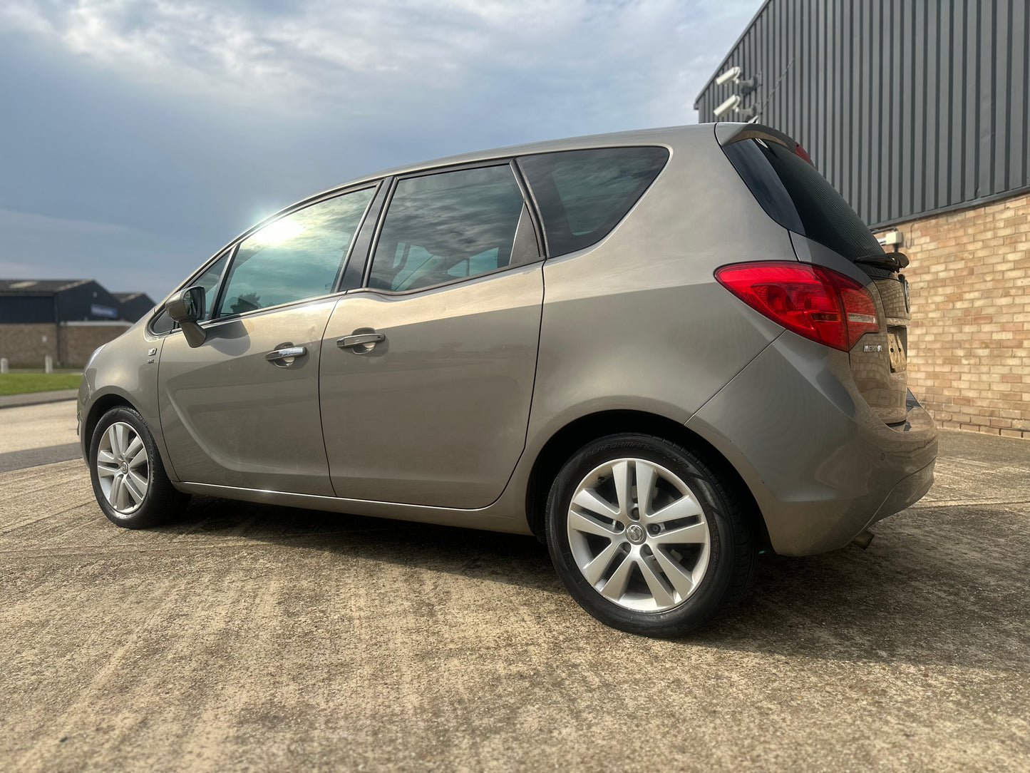 VAUXHALL MERIVA 1.4T 16V SE 5dr