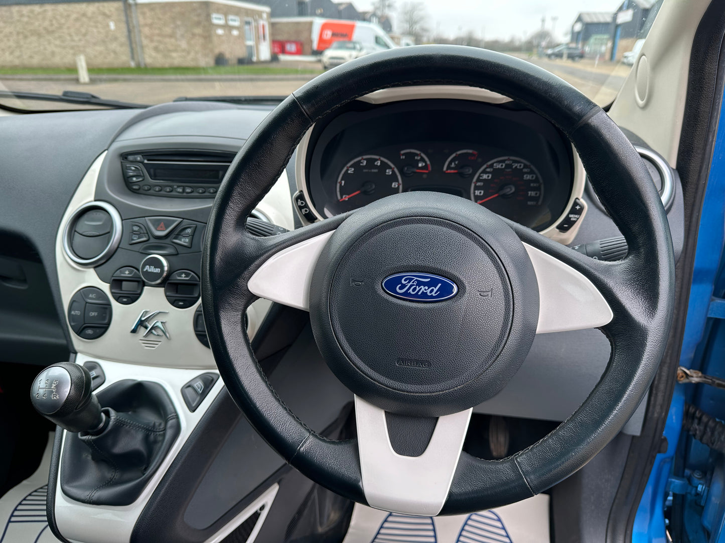 Ford KA 1.2 Titanium