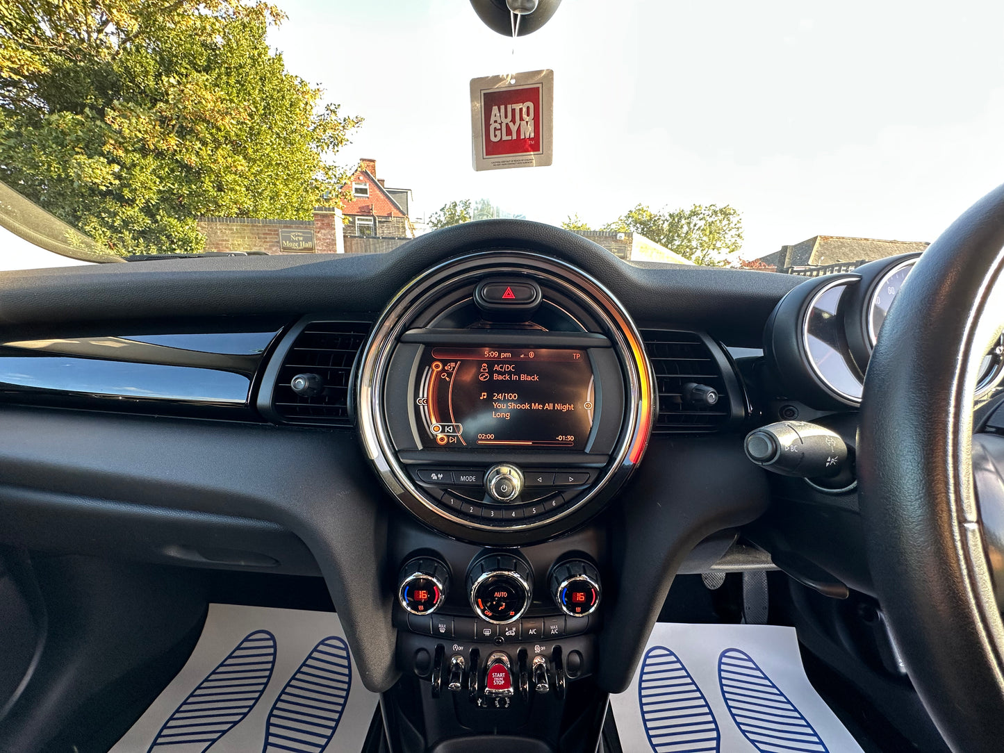 MINI HATCHBACK 1.2 One 5dr