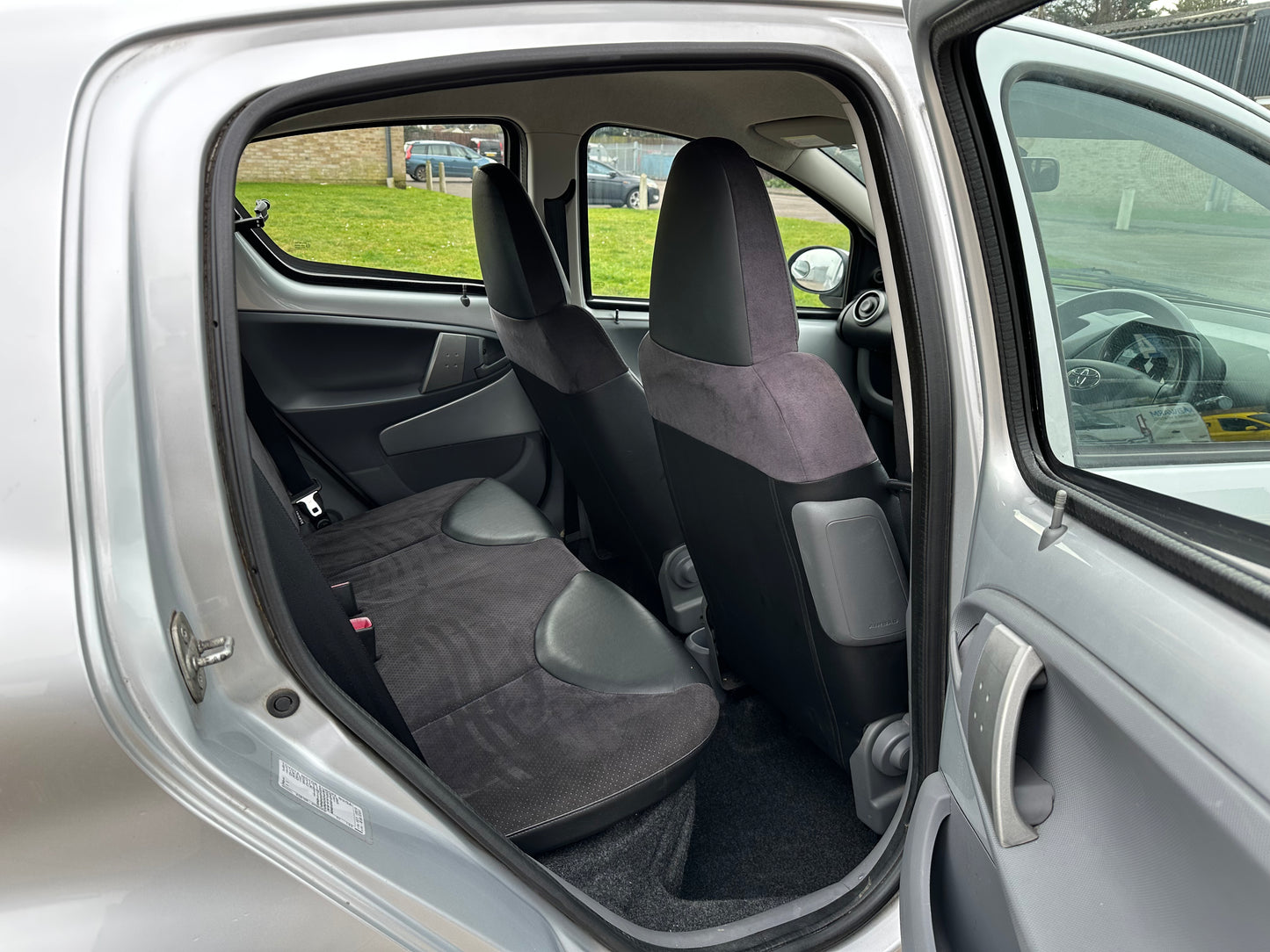 Toyota AYGO 1.0 VVT-i Platinum