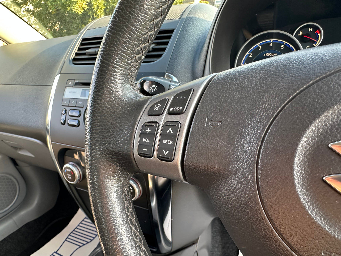 SUZUKI SX4 1.6 SZ5 4X4 5dr