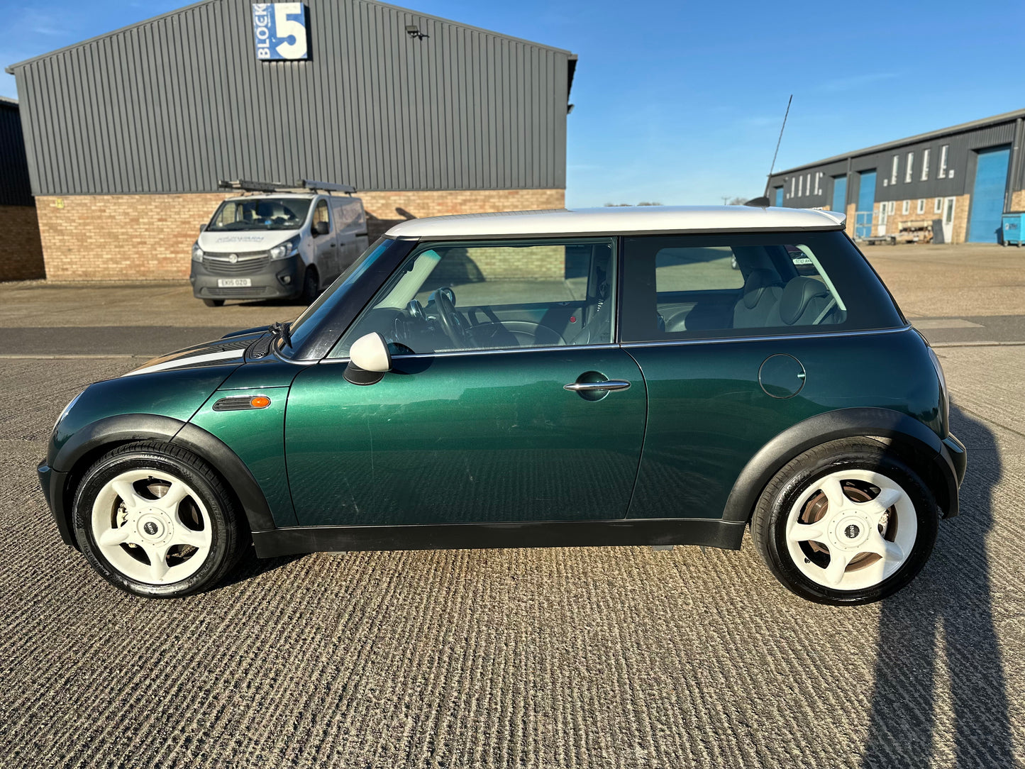 Mini Cooper 1.6