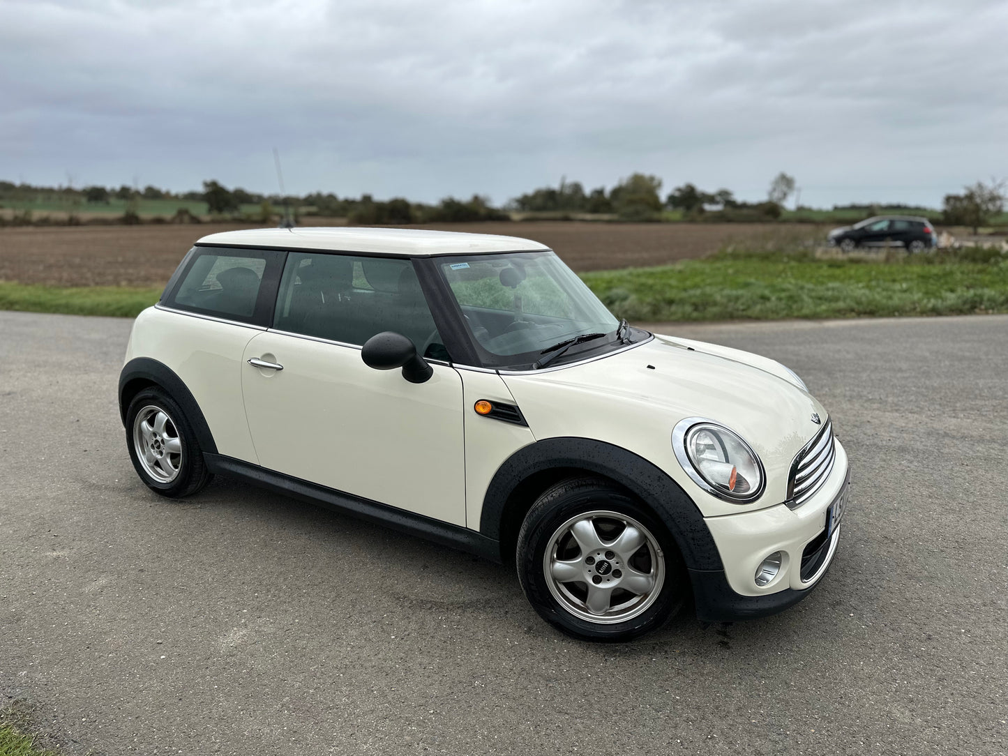 MINI HATCHBACK 1.6 One 3dr