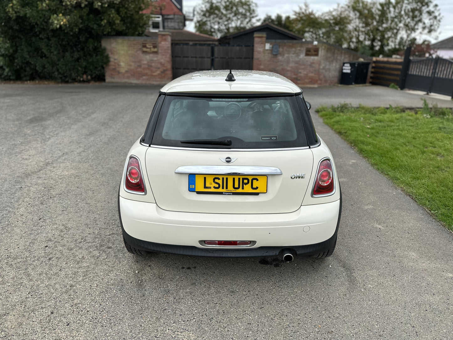MINI HATCHBACK 1.6 One 3dr