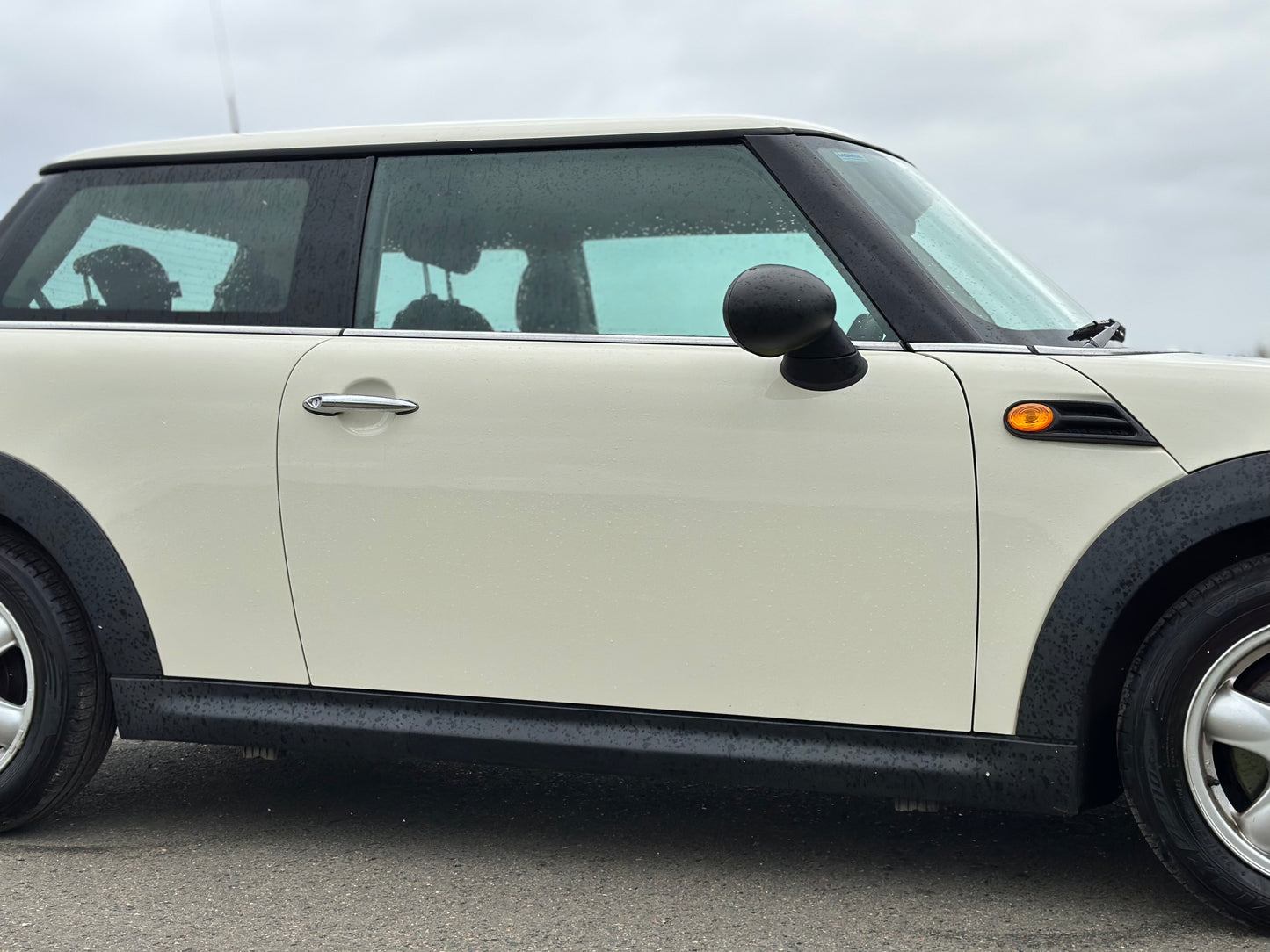 MINI HATCHBACK 1.6 One 3dr