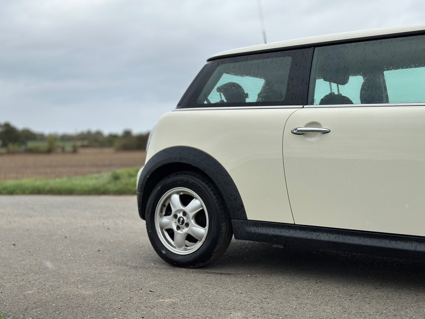 MINI HATCHBACK 1.6 One 3dr