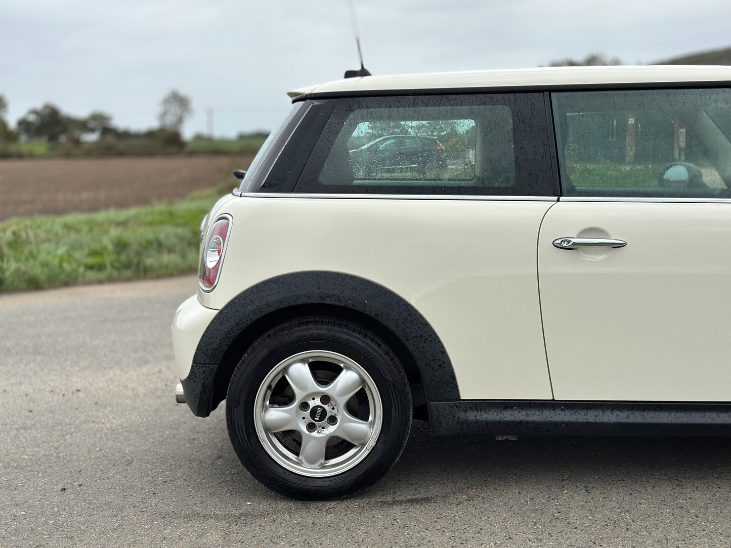 MINI HATCHBACK 1.6 One 3dr