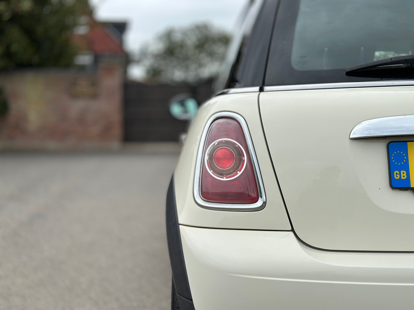 MINI HATCHBACK 1.6 One 3dr