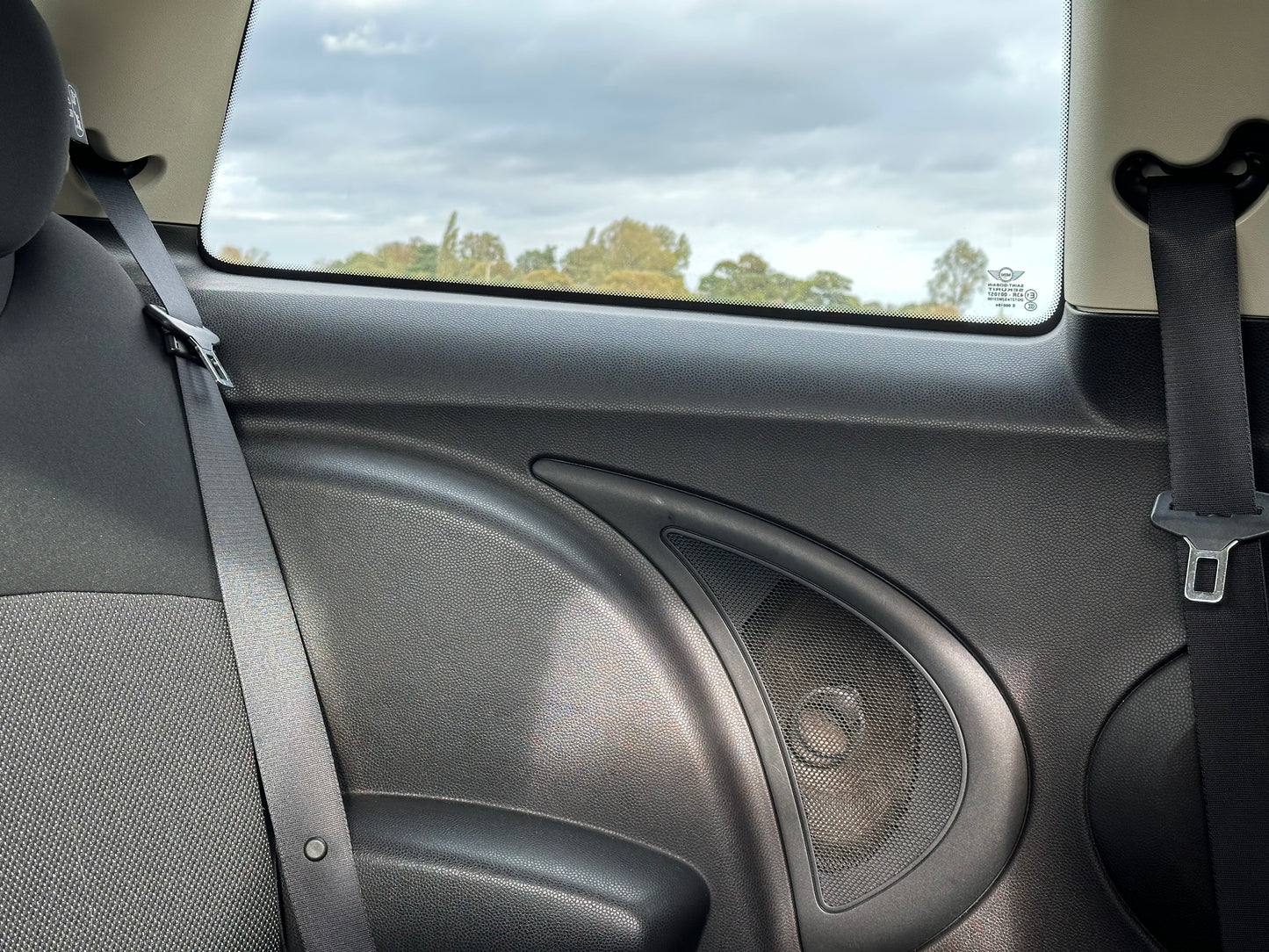 MINI HATCHBACK 1.6 One 3dr