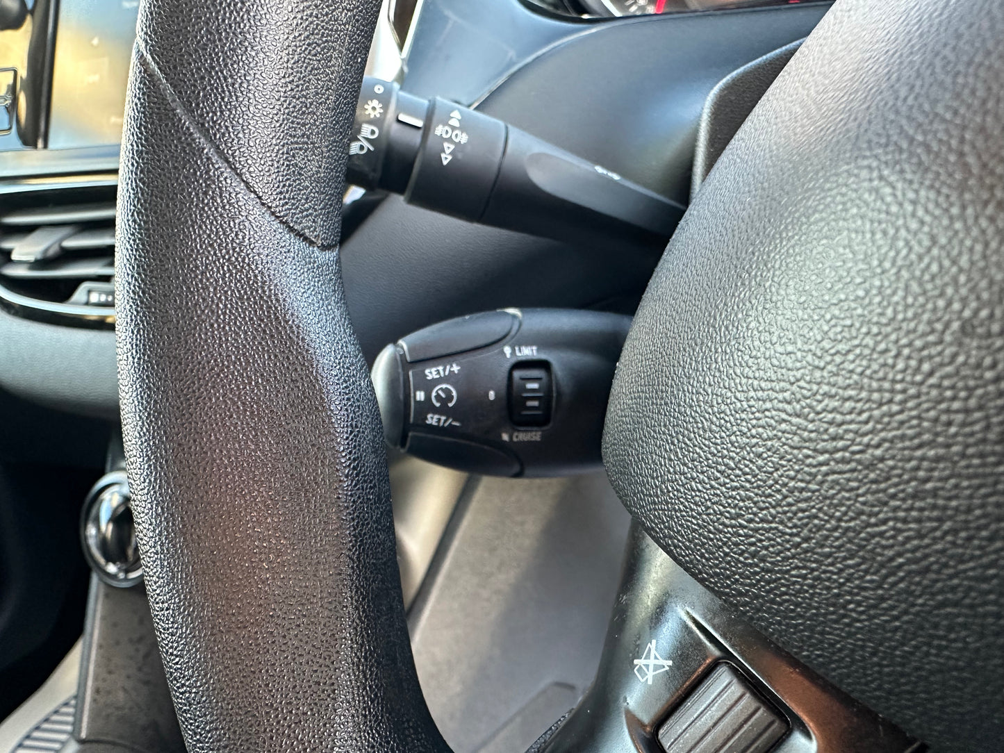 PEUGEOT 208 1.0 VTi Active 5dr