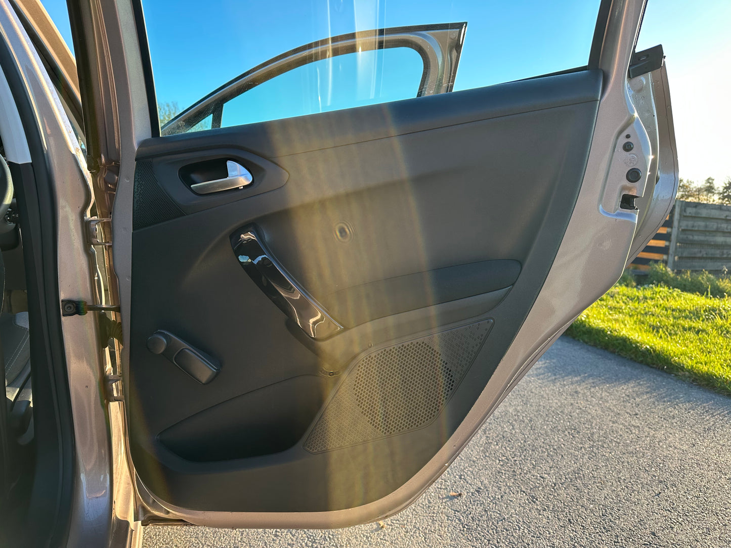 PEUGEOT 208 1.0 VTi Active 5dr