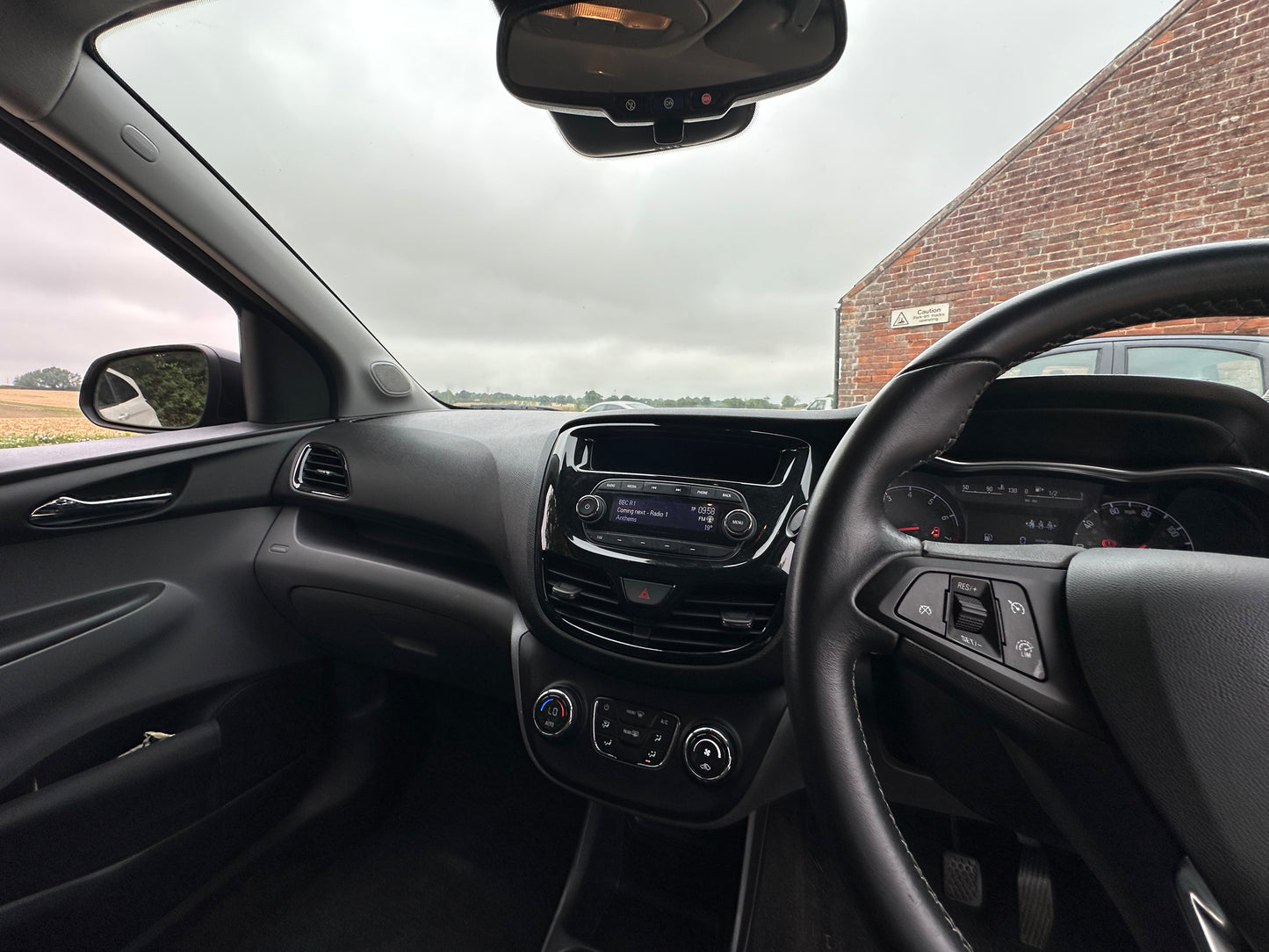 Vauxhall Viva 1.0i SL Euro 6 5dr