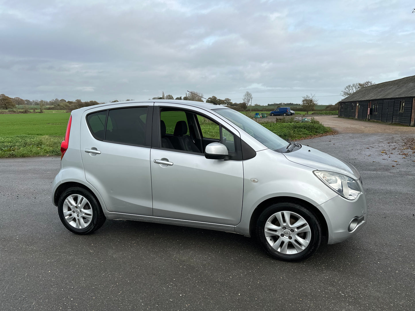 VAUXHALL AGILA 1.2 VVT ecoFLEX SE 5dr