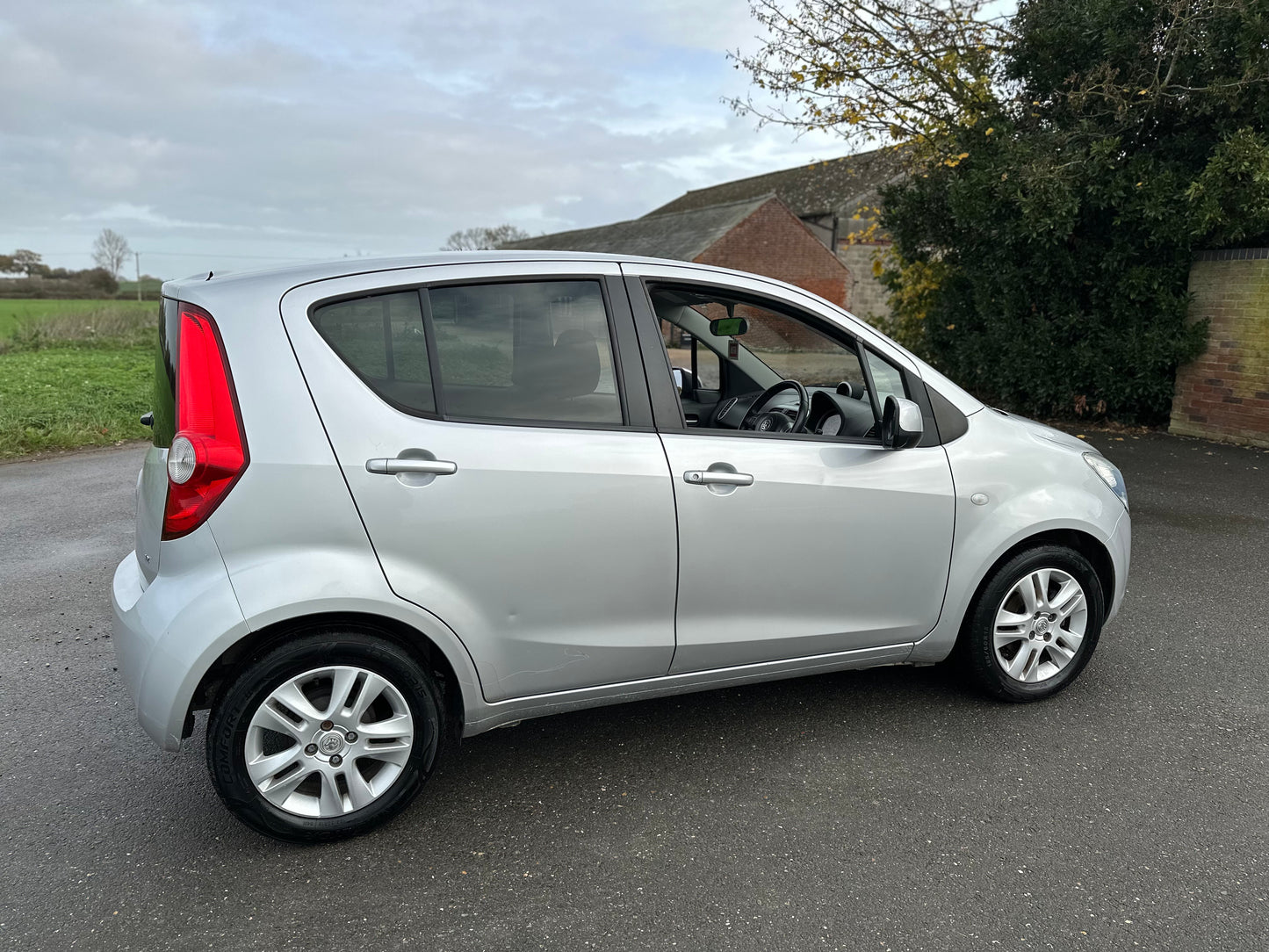 VAUXHALL AGILA 1.2 VVT ecoFLEX SE 5dr