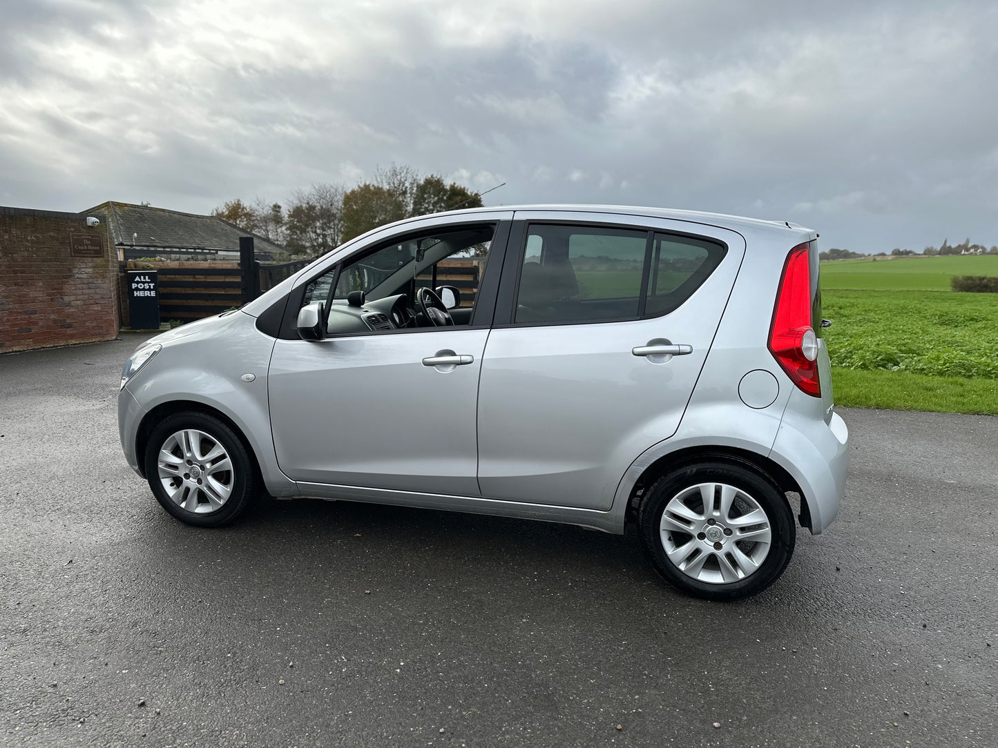 VAUXHALL AGILA 1.2 VVT ecoFLEX SE 5dr