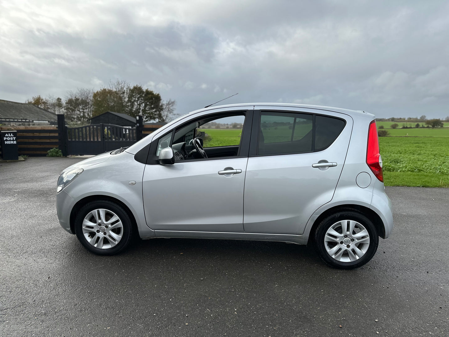 VAUXHALL AGILA 1.2 VVT ecoFLEX SE 5dr
