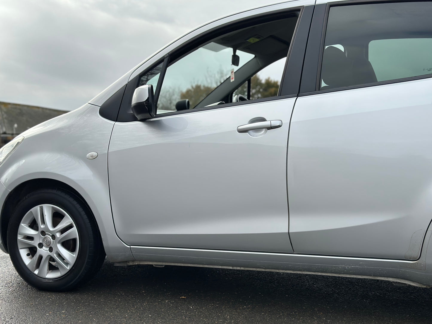 VAUXHALL AGILA 1.2 VVT ecoFLEX SE 5dr