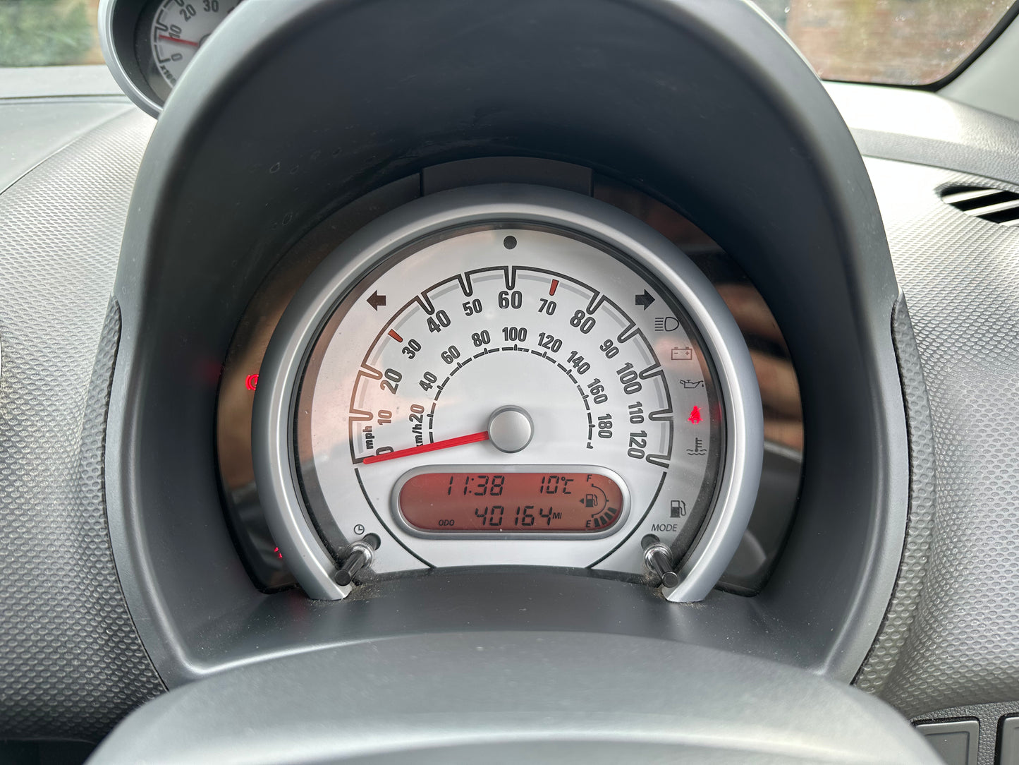 VAUXHALL AGILA 1.2 VVT ecoFLEX SE 5dr