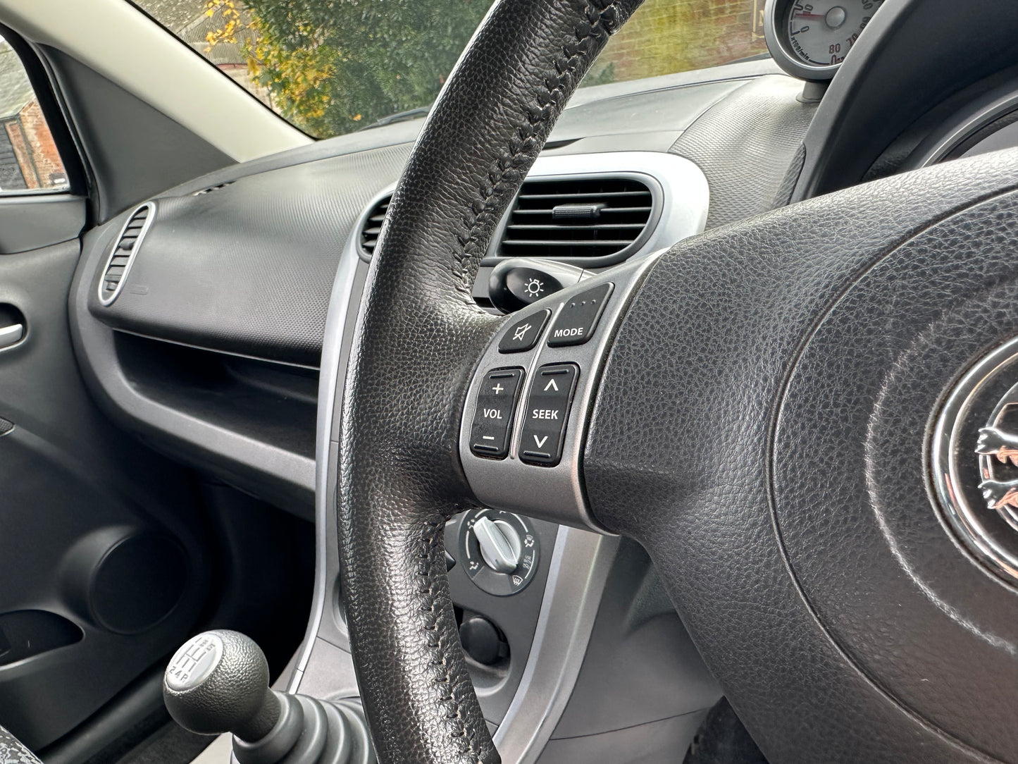 VAUXHALL AGILA 1.2 VVT ecoFLEX SE 5dr