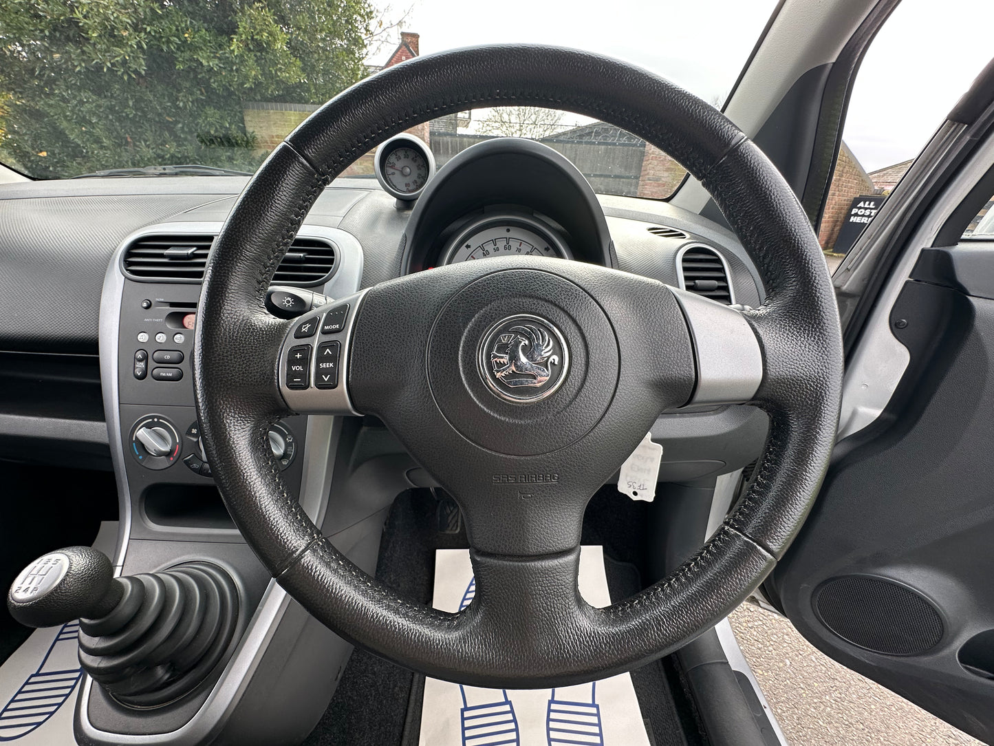 VAUXHALL AGILA 1.2 VVT ecoFLEX SE 5dr