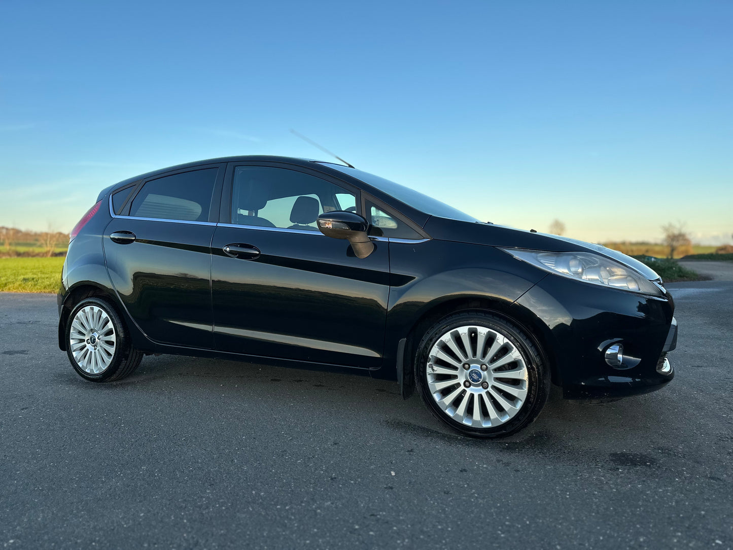 FORD FIESTA 1.6 Titanium 5dr