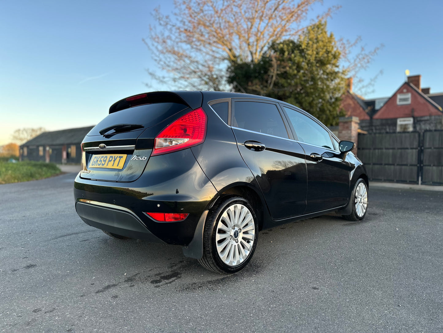 FORD FIESTA 1.6 Titanium 5dr