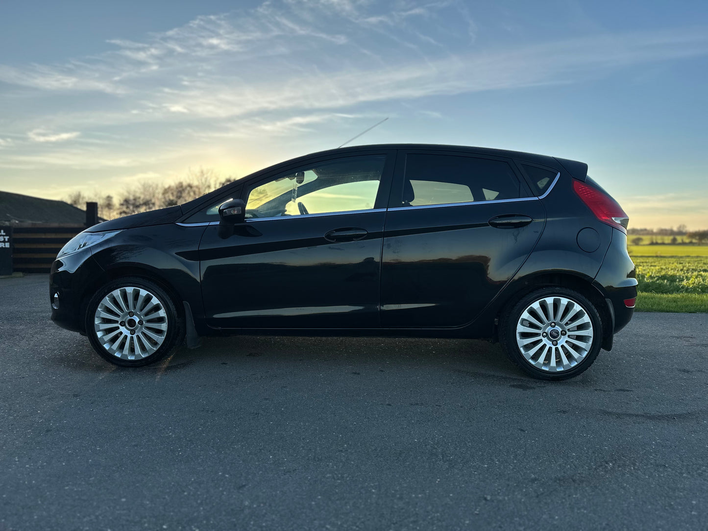 FORD FIESTA 1.6 Titanium 5dr