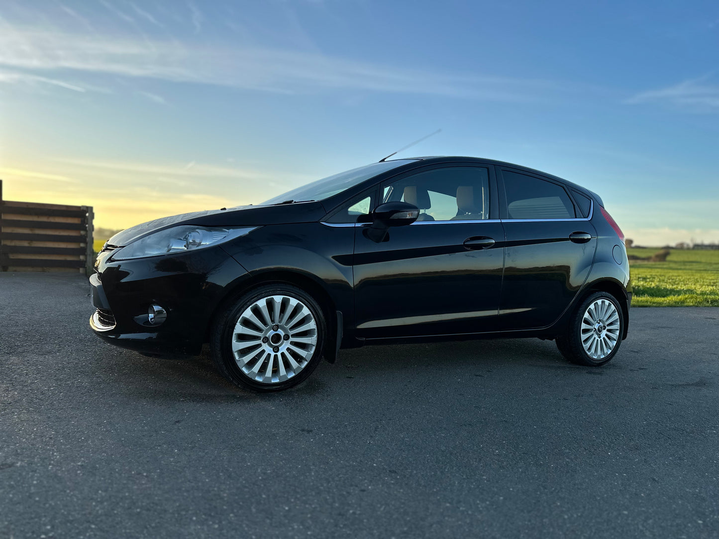 FORD FIESTA 1.6 Titanium 5dr