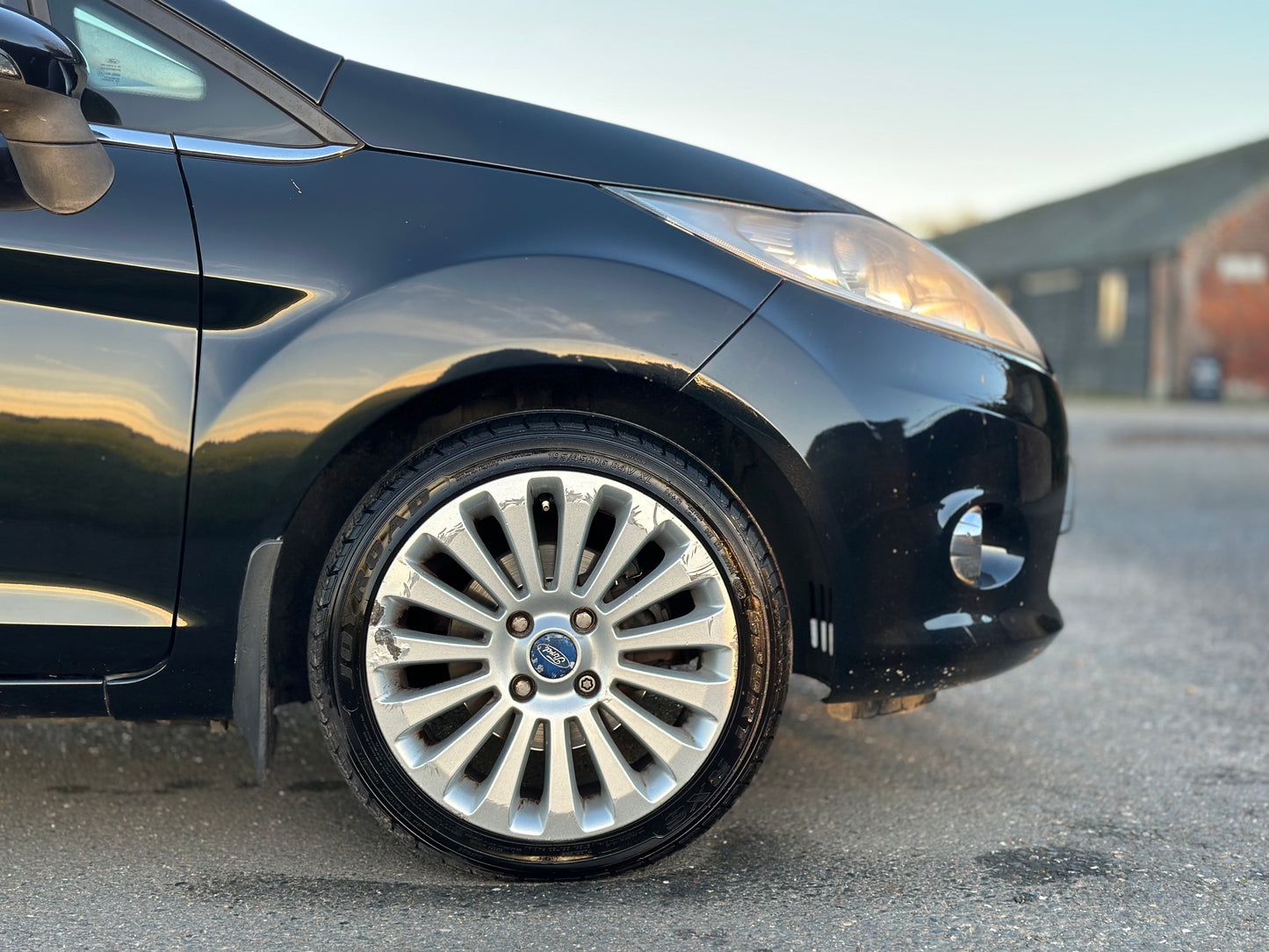 FORD FIESTA 1.6 Titanium 5dr