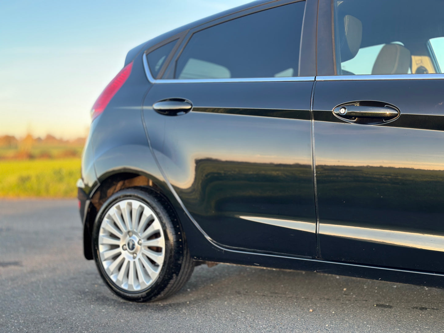 FORD FIESTA 1.6 Titanium 5dr