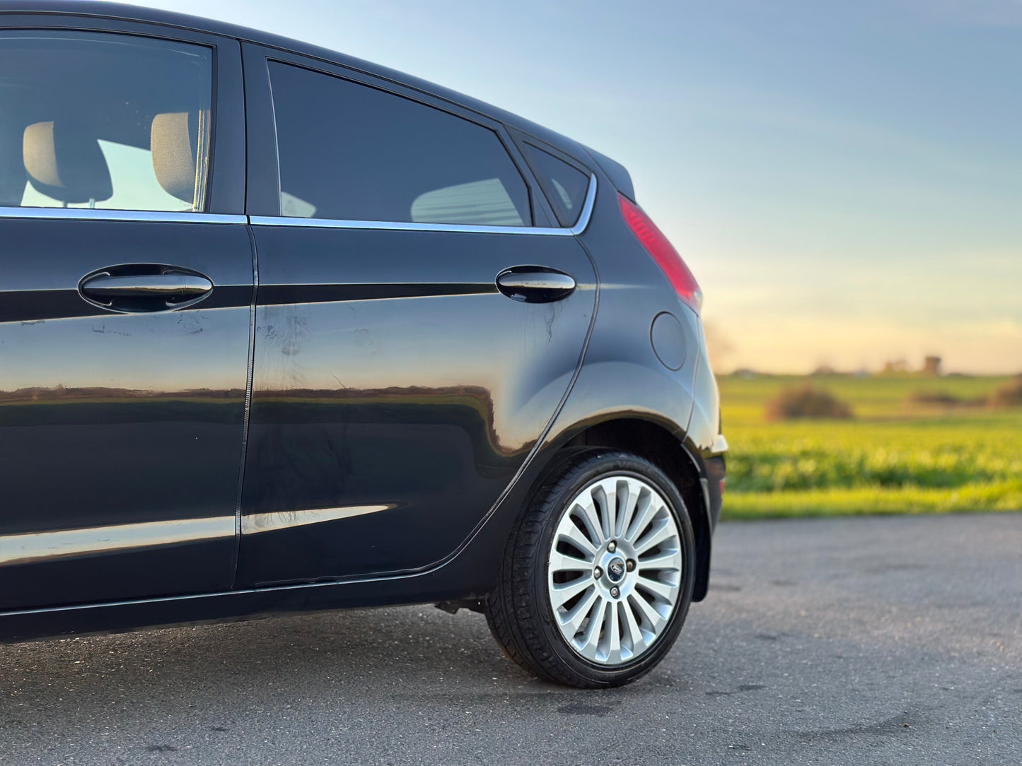 FORD FIESTA 1.6 Titanium 5dr