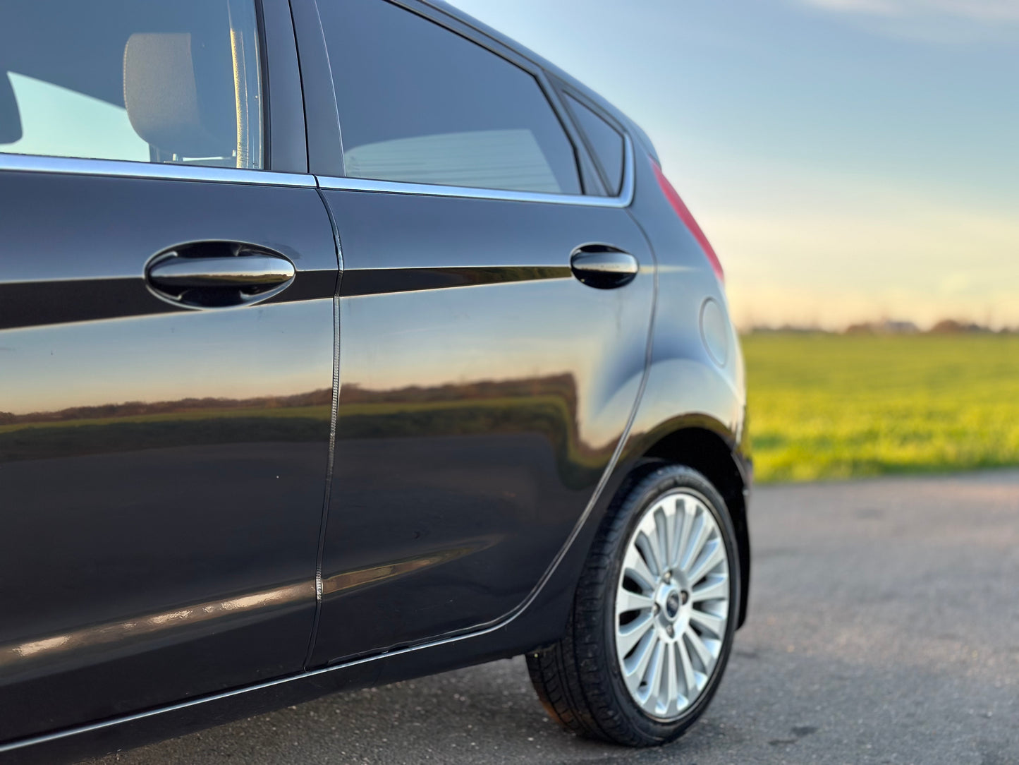 FORD FIESTA 1.6 Titanium 5dr