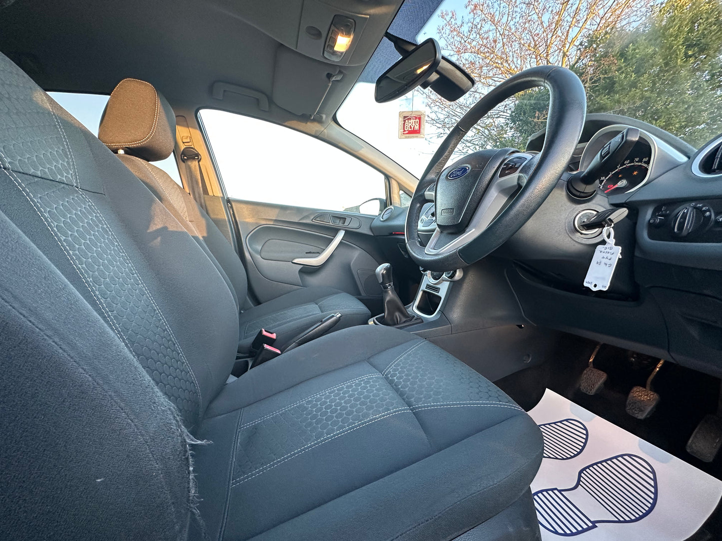 FORD FIESTA 1.6 Titanium 5dr