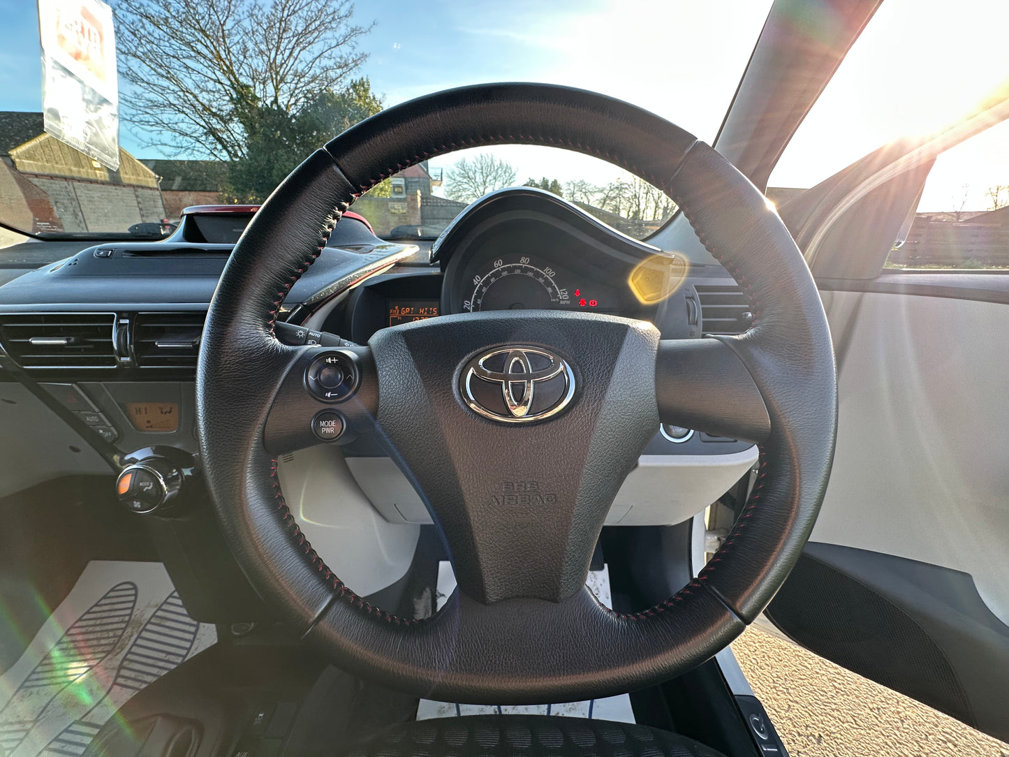 Toyota iQ 1.0 VVT-i 3dr